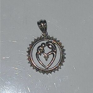 Elegant Silver Pendant Necklace